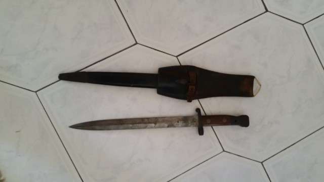 HOBSON AND SONS BAYONET SCABBARD (1904) - LEE METFORD BYONET